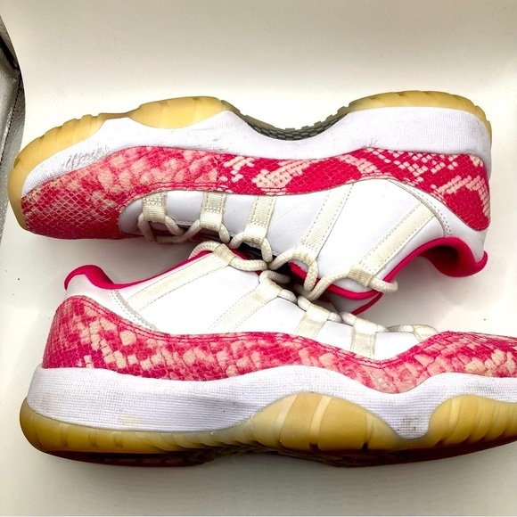 RARE Air Jordan 11 XI Retro Low Pink Snake Skin AUTHENTIC  womens size 11 - Picture 1 of 13